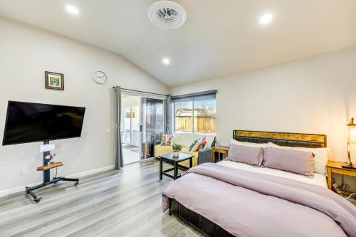 Victorville Apartment | 10 Mi to Mojave Narrows: Victorville Studio