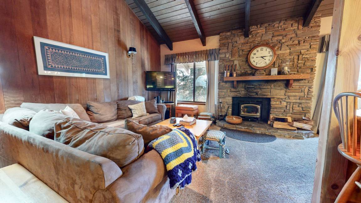 Mammoth Lakes Condo | 112 m² Condo ∙ 1 bedroom ∙ 6 guests