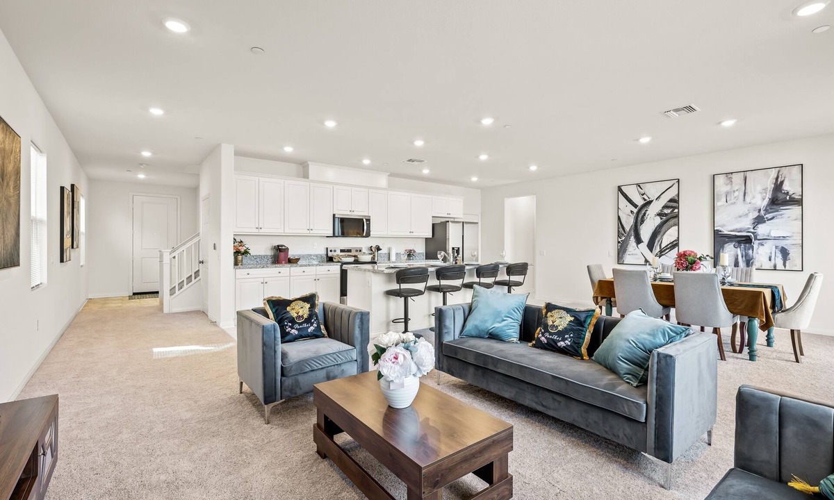 Riverside House | 11Beds/New/6BD/4BD/Spacious