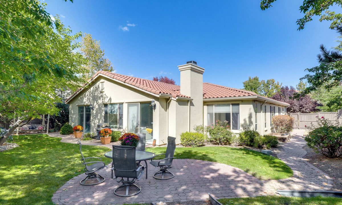 Reno House | 13 Mi to Slopes: Cozy Home w/ Fenced Yard in Reno