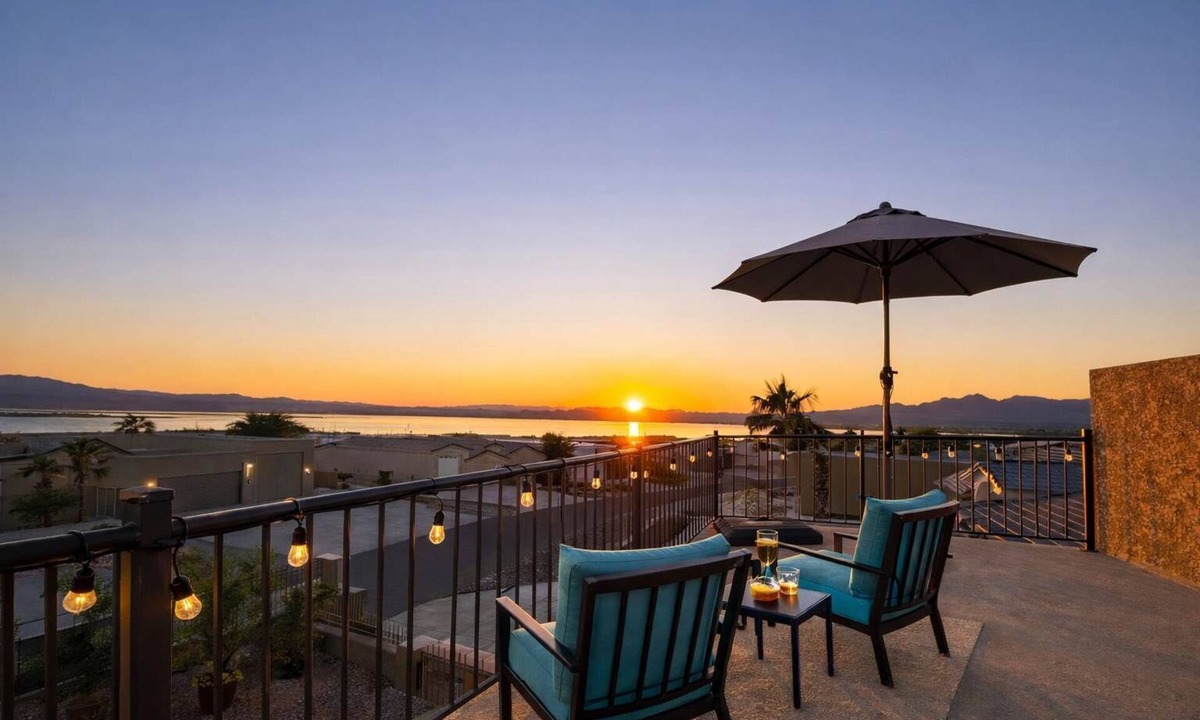 Lake Havasu City Villa | 18x60 Boat Pad Game Room-Lake View Villa-Hot Tub