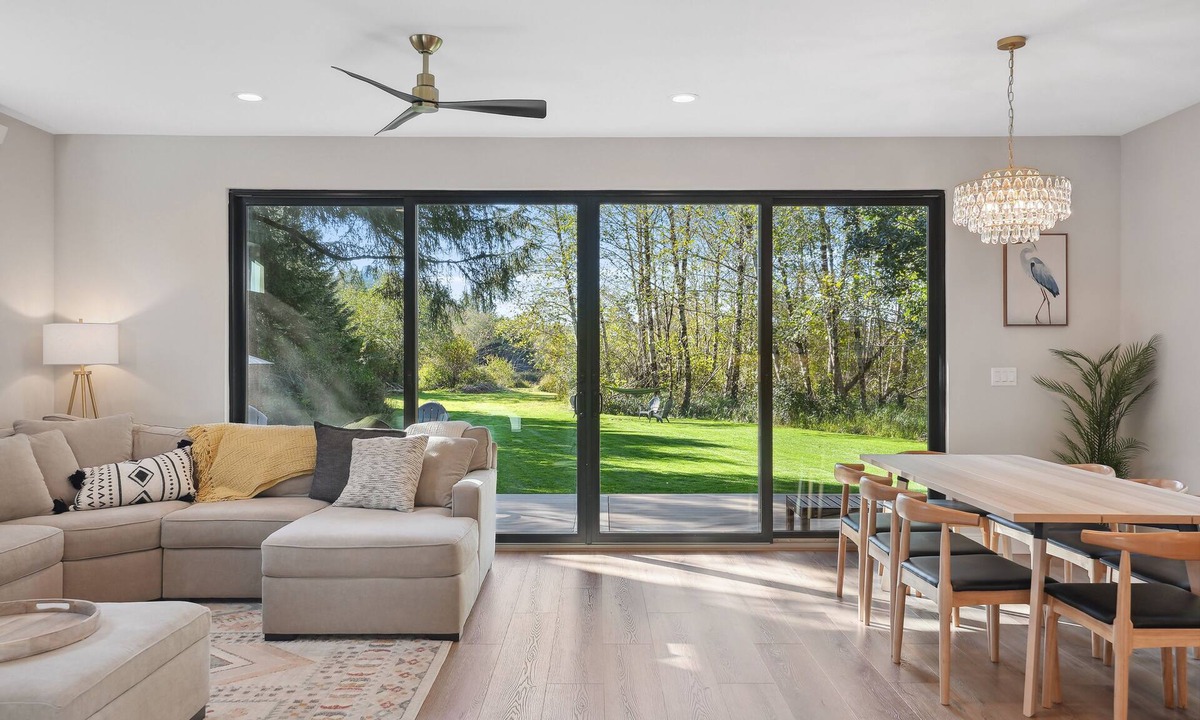 Rockaway Beach House | 2 acre Retreat-walk to beach/hot tub/sauna