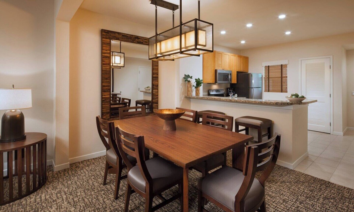 Rancho Mirage Apartment | 2-bed 1440 sq ft villa Sleeps 8, Concerts/Major Events, Heavenly Beds, balconies