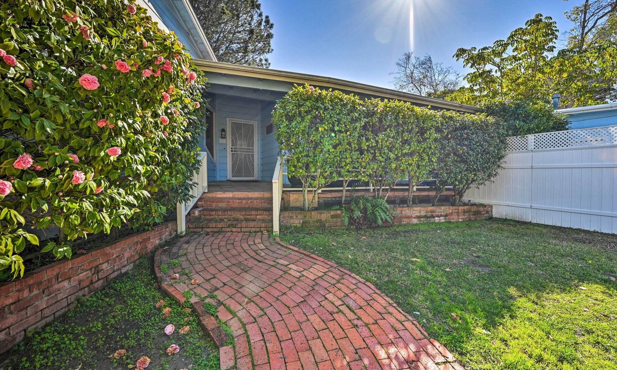 Hidden Valley House | 2 Homes & Detached Suite - La Jolla Family Getaway