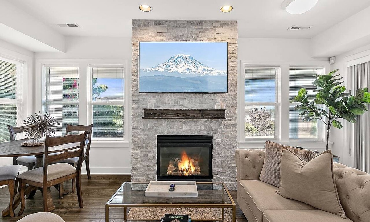 Old Town Condo | 2 King Suites in Old Town, Bay Views, Patio/Garage