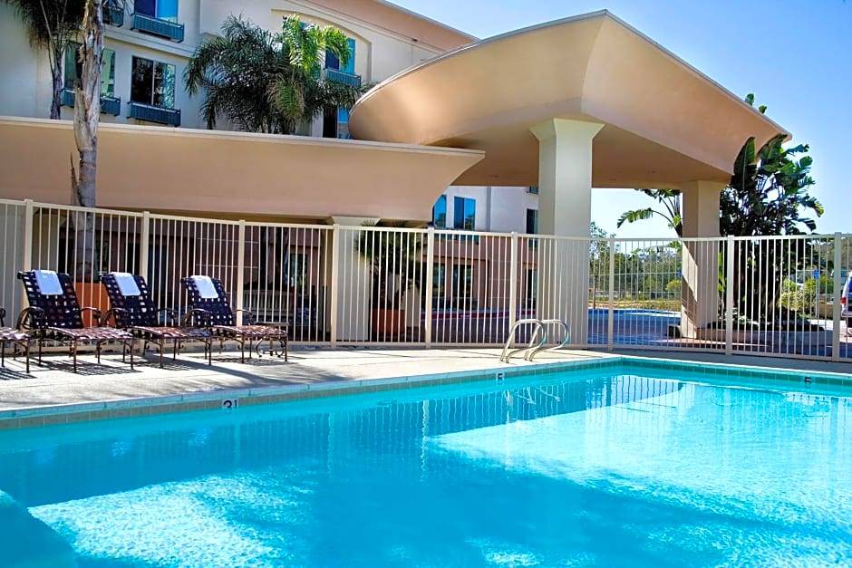 Carmel Valley Hotel | 2-Star Hotel ∙ Hampton Inn San Diego/Del Mar