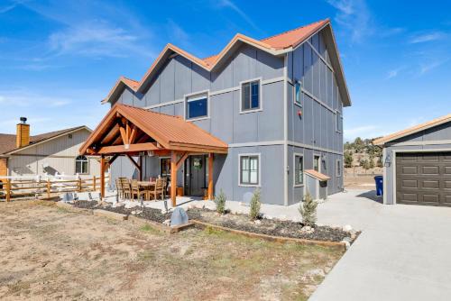 Big Bear House | 2572-Golden Bear at Shay Meadows
