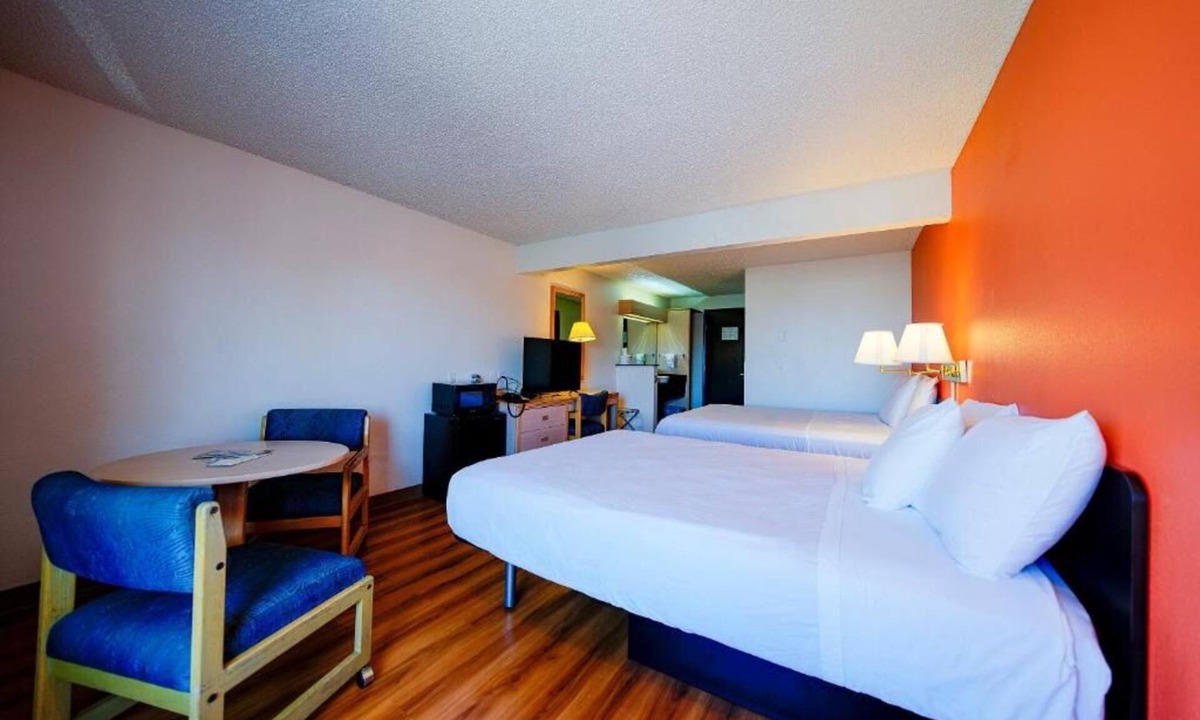 Hermiston Hotel | 3 Rooms | Modern Hermiston Stay for Families — Comfortable Stay w/Free Parking!