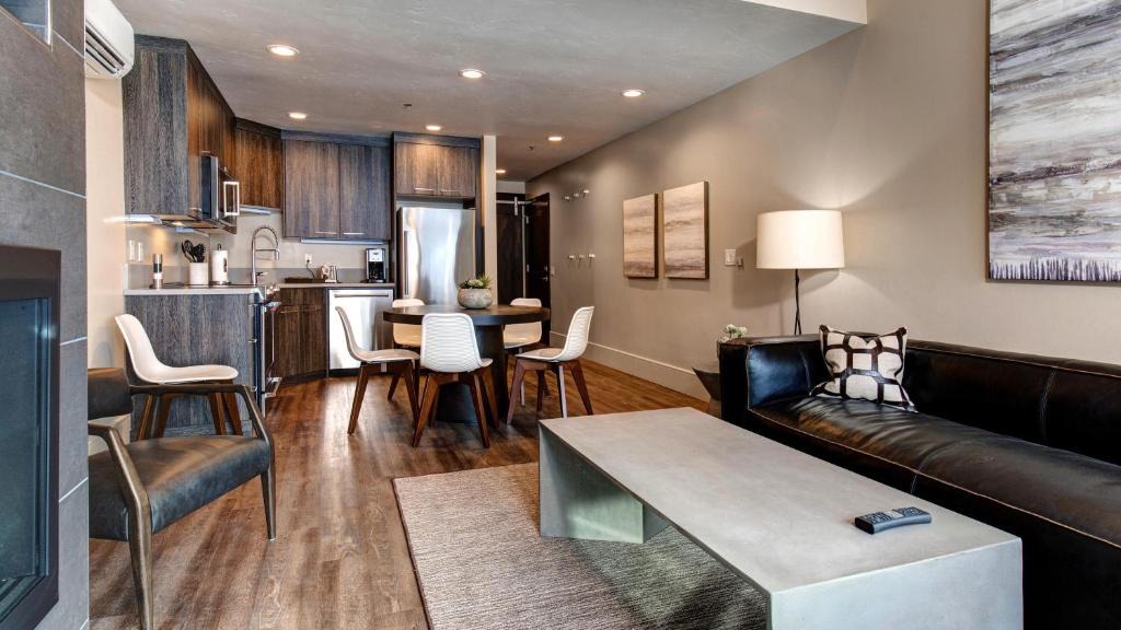 North Park City Apartment | 33 Ski Village Loft 3BR by SkyRun Park City