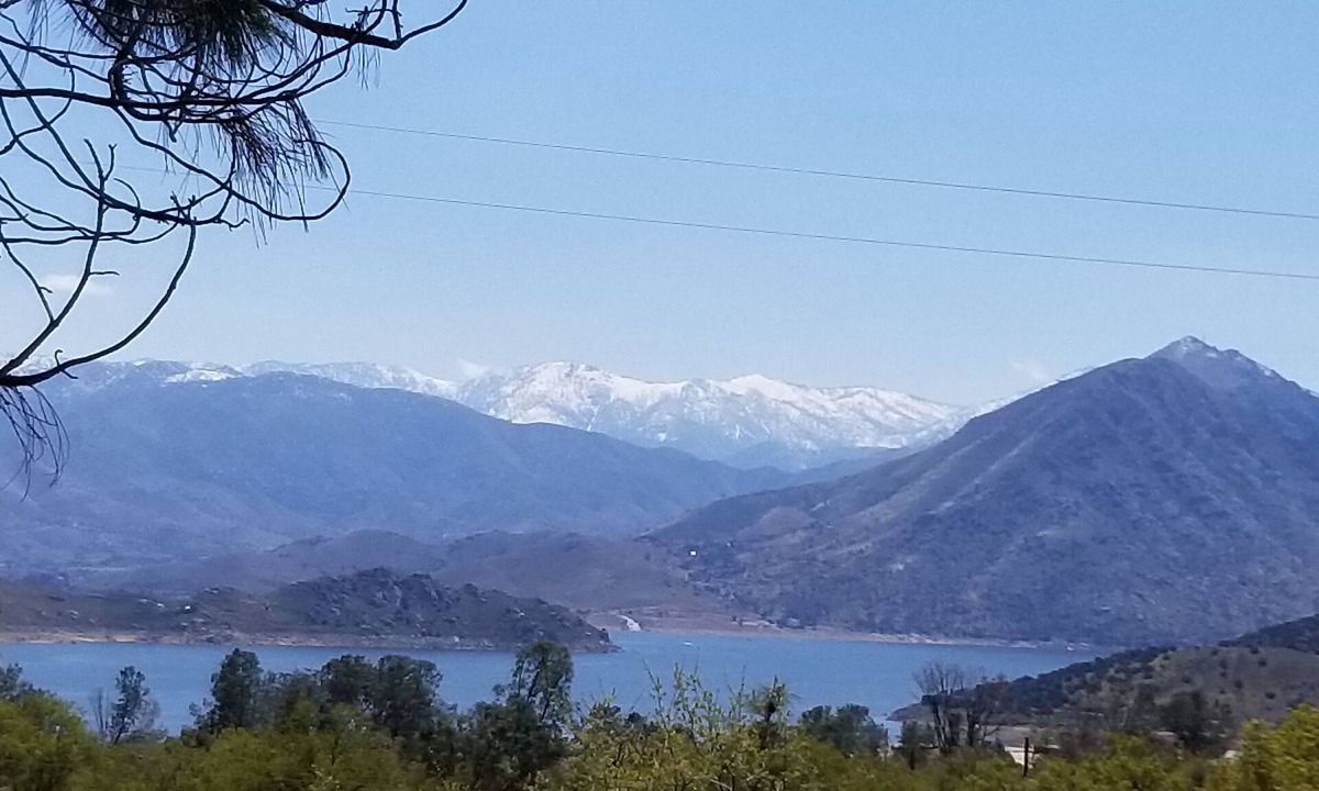 Wofford Heights House | 3BR Panoramic lake view, Lake Isabella High Speed WIFI easy access paved road
