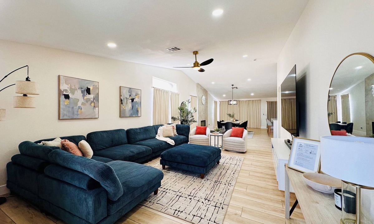 River Mountain House | 4-bedroom house in lovely Henderson with AC