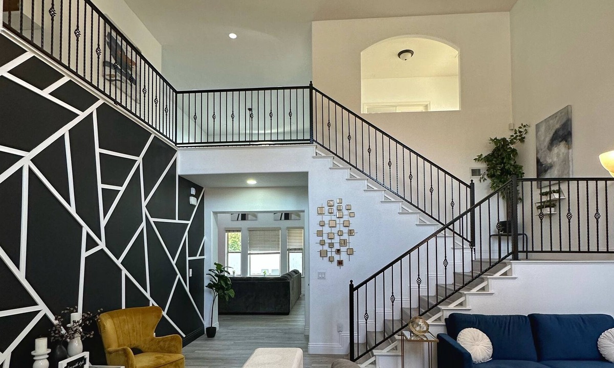 Clovis House | 💎5 Bedroom Home with Pool💎