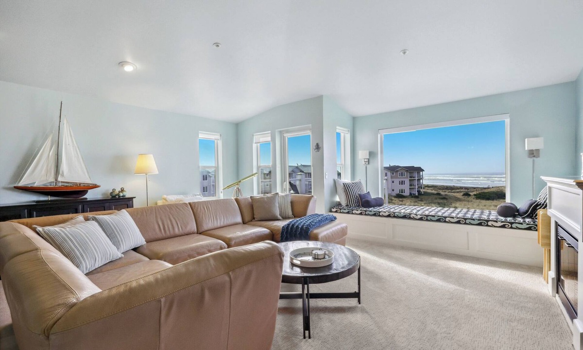 Westport Condo | 532 - The Ocean is Calling - pick up and Go!