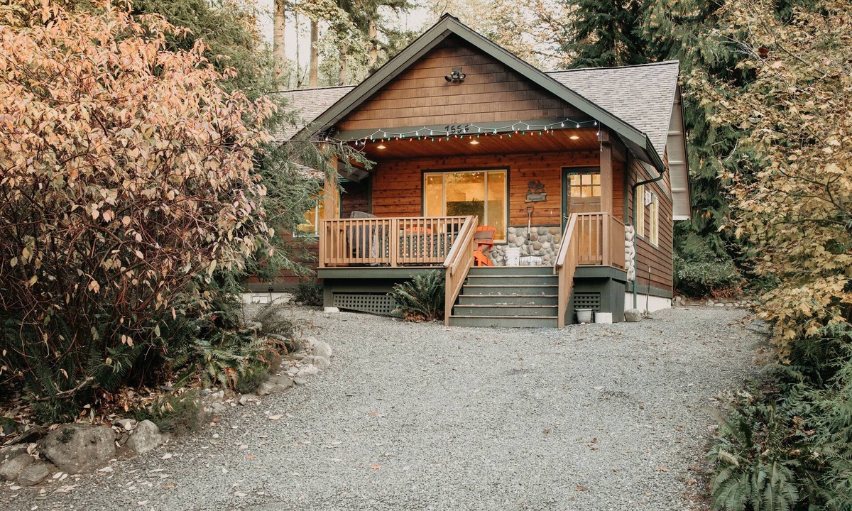 Warnick House | 65gs - Hot Tub - Wi-fi - Pets Friendly - Bbq