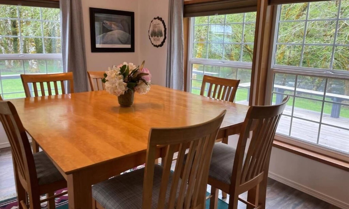 Beaver Cabin | A Cozy 2-bedroom cabin with awesome private Sol Duc River's waterfront