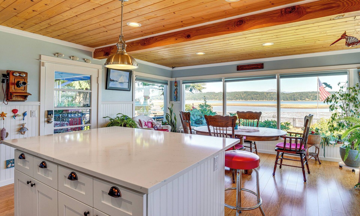 Belfair Cottage | Across Water From Belfair SP: Hood Canal Cottage!