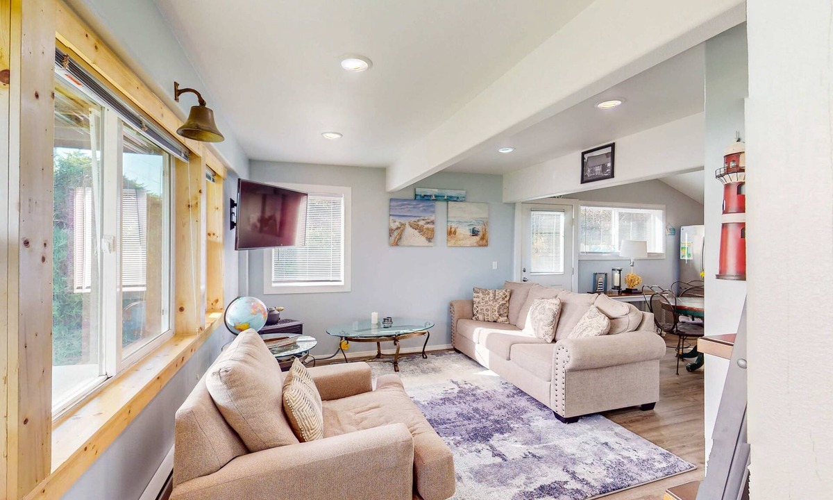 Port Orford House | Adorable, nautical-themed home with a private hot tub & ocean views