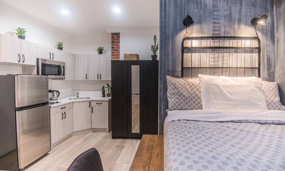 Downtown Los Angeles Apartment | Affordable Clean Private Studio By USC & Expo Park