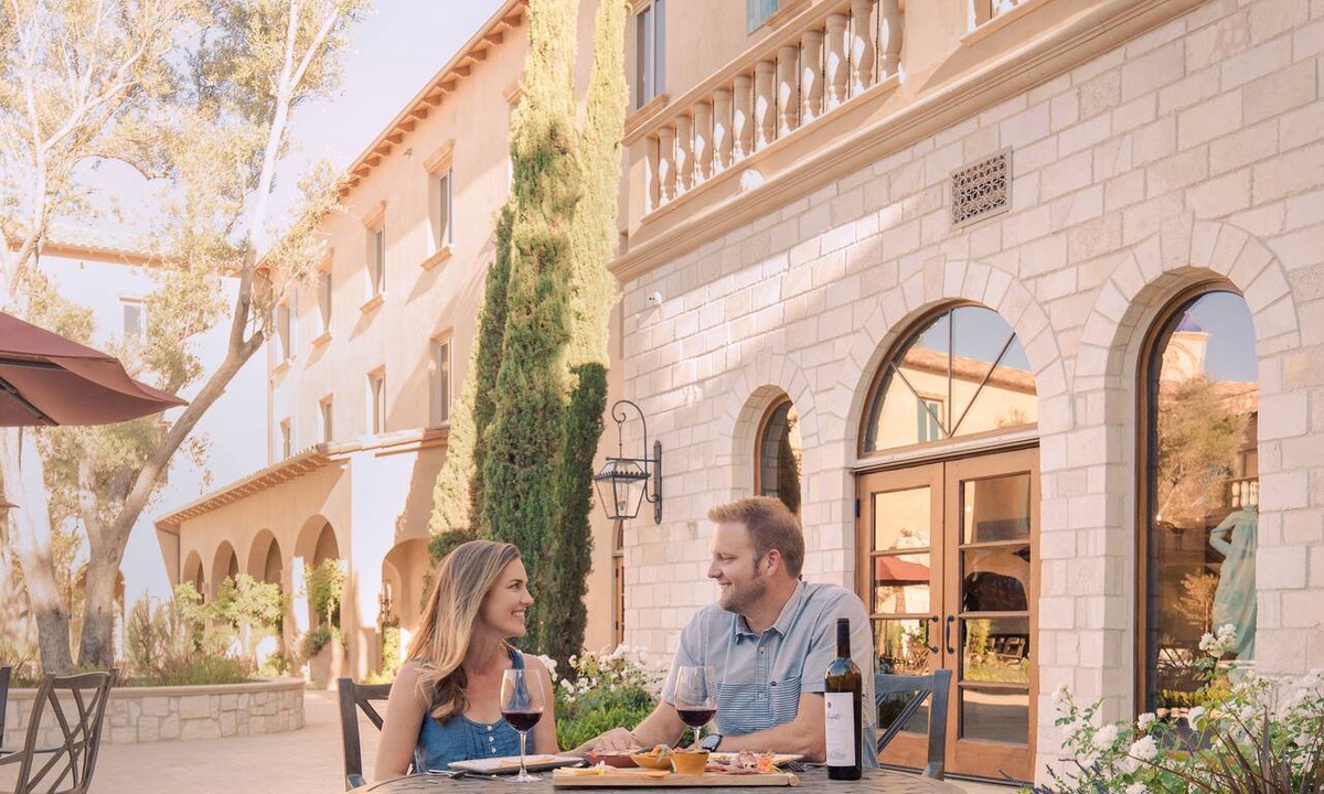River Oaks Hotel | Allegretto Vineyard Resort Paso Robles