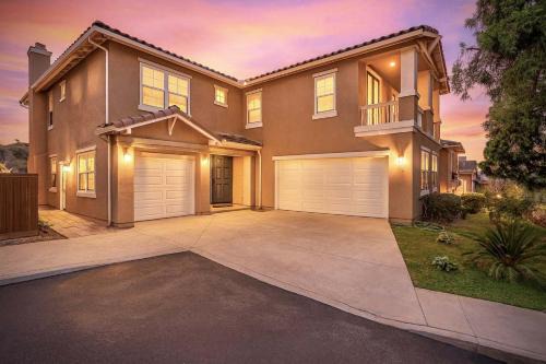 Carmel Valley House | Allura Del Mar Heights Pet-Friendly 5BR Retreat