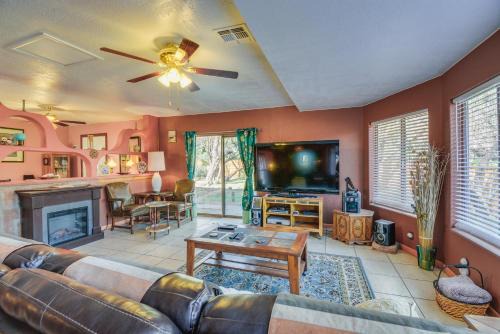 Cottonwood-Verde Village House | Artfully Decorated Cottonwood Home: Pets Welcome!
