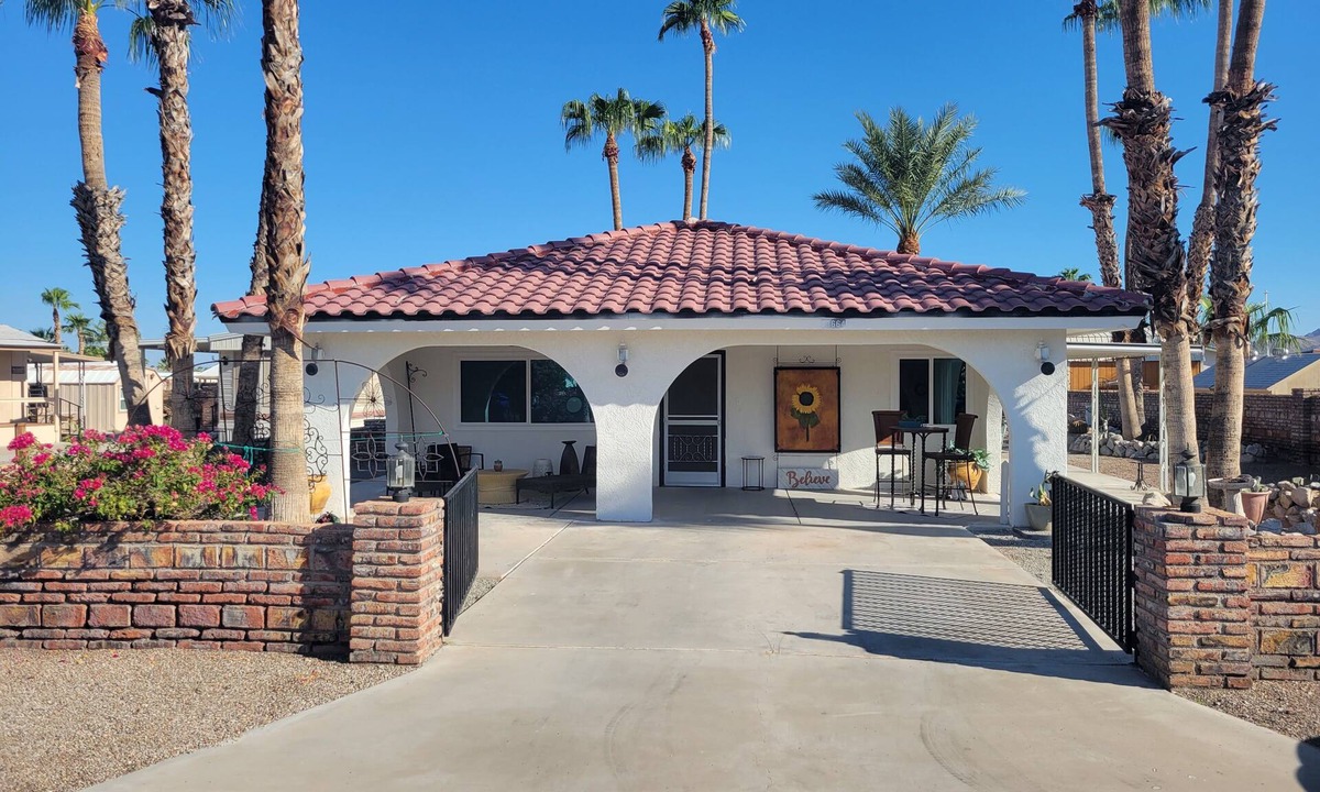 Foothills House | Awesome winter get away.move-in ready. Ample parking, Quiet.