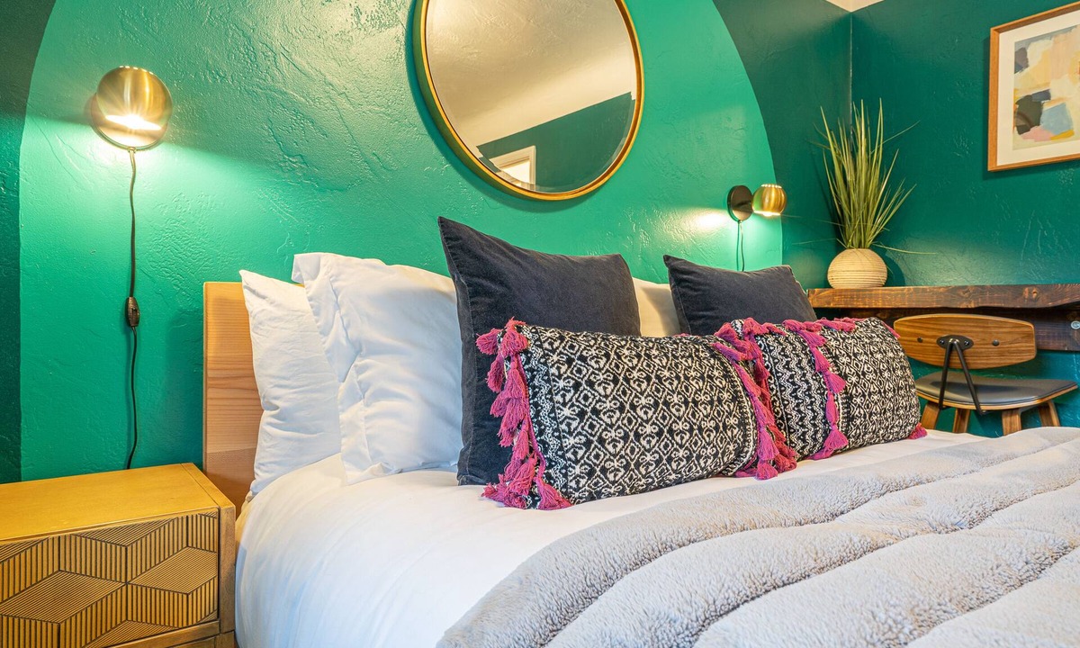 Bandon Hotel | b.side motel + rv