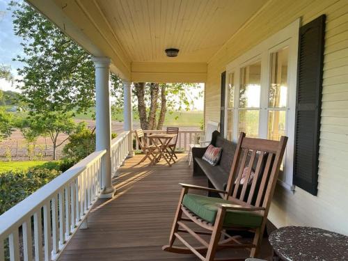 Polk County House | Barn Owl Hill Farm 1911 farm home w vineyard view