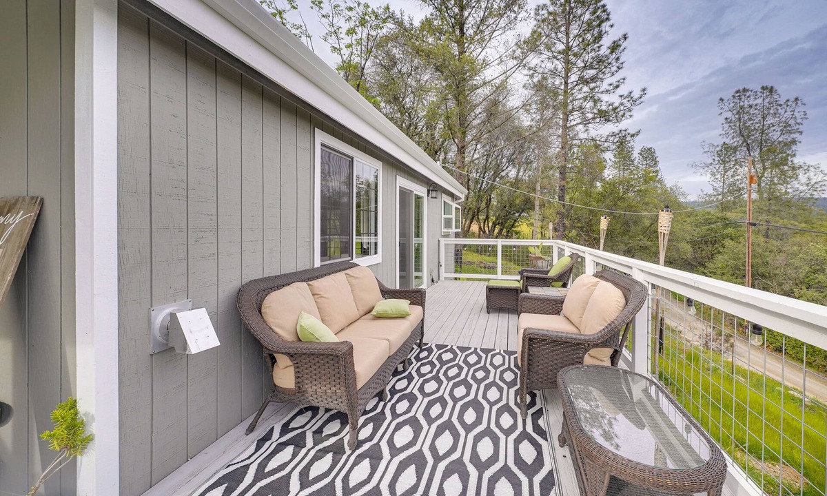 Iowa Hill House | Bay Area Escape on 5 Acres: Pet Friendly, Views