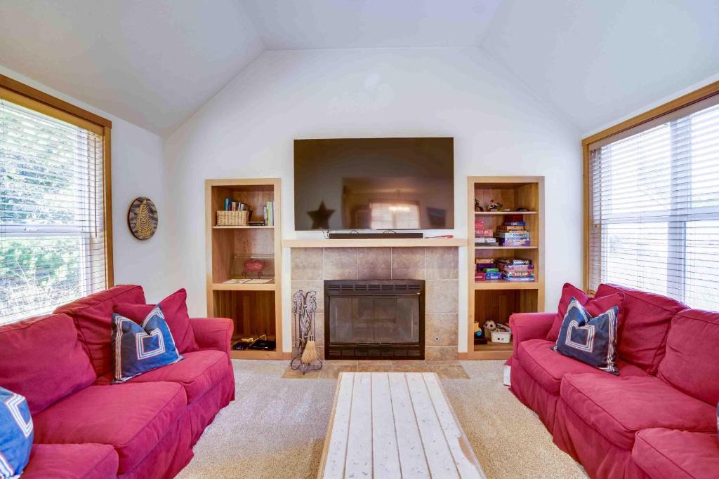 Shorepine Village House | Beach Happy