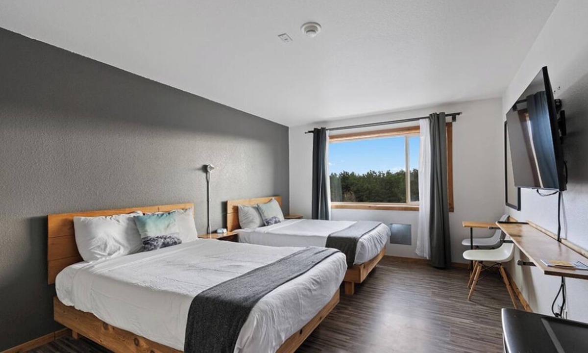 Long Beach Hotel | Beach Lover's Paradise! Indoor Pool, 2 Relaxing Units near Long Beach Peninsula!