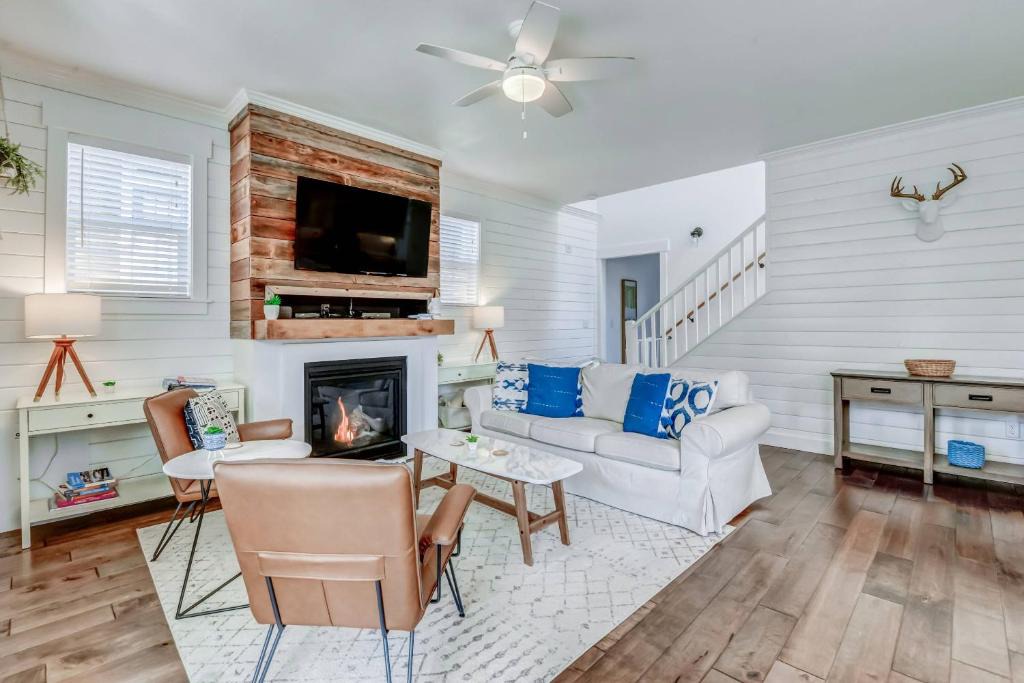 Olivia Beach House | Beach Vibes