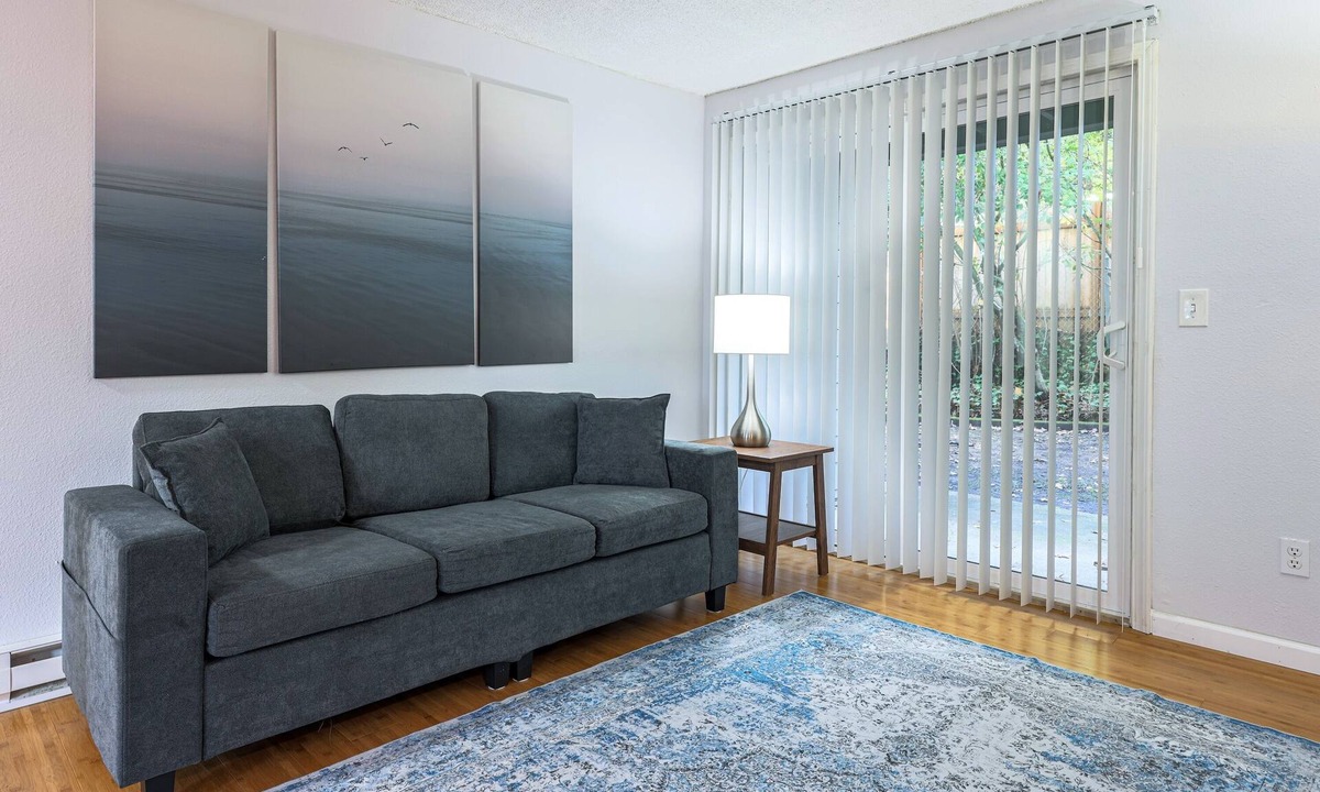 Cedar Mill Condo | Beautiful 1-bedroom condo: close to Nike & Intel