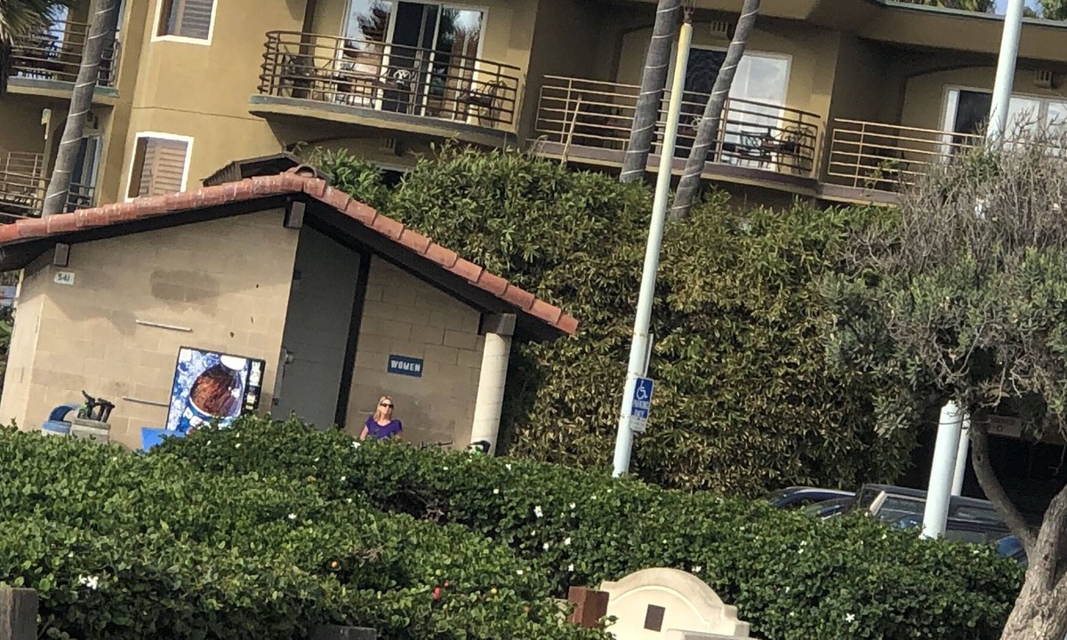 North Pacific Beach Condo | Beautiful 2 Bedroom Condo in Capri by the Sea San Diego!