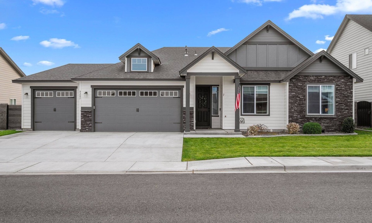West Richland House | Beautiful New 4bd 2ba West Richland Home