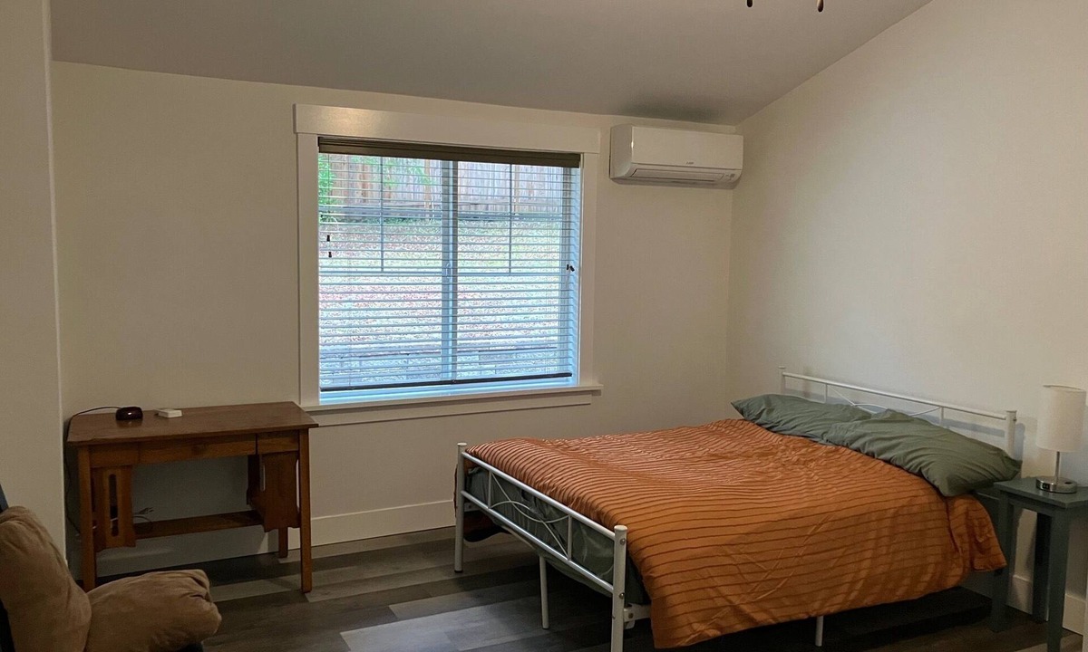 Triangle Lake House | Beautiful Quiet Cozy remodeled riverfront home.