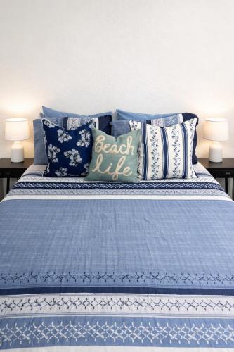 Oleander - Sunset Apartment | Beautiful Stay Near Downtown in Oleander Sunset