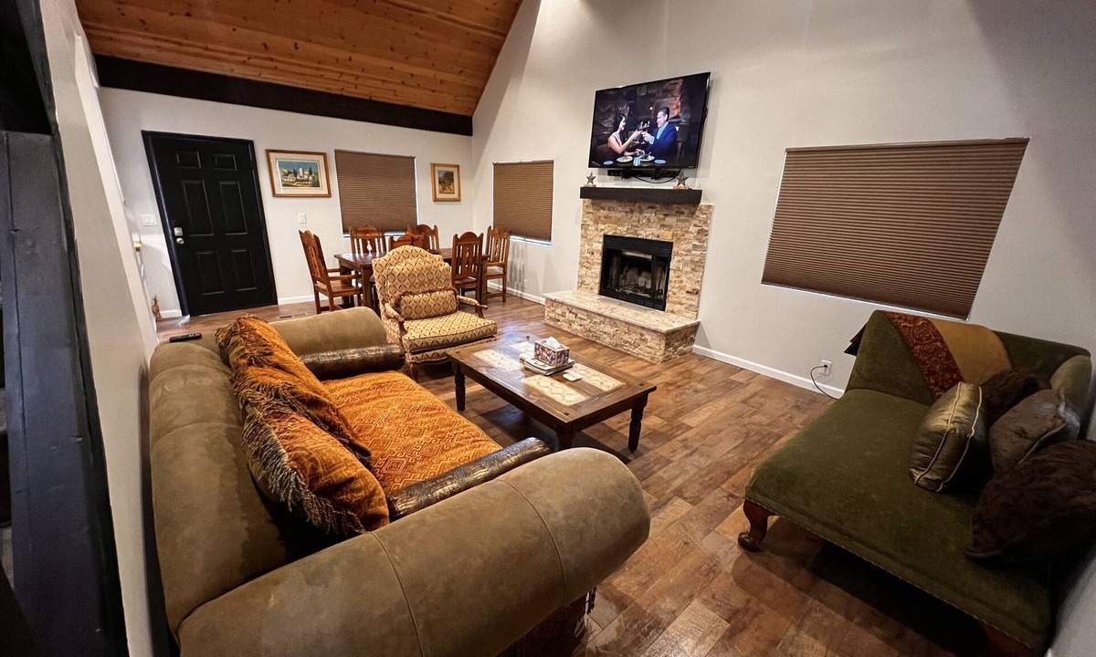Kachina Village Cabin | Beauty in the pines! Flagstaff Az