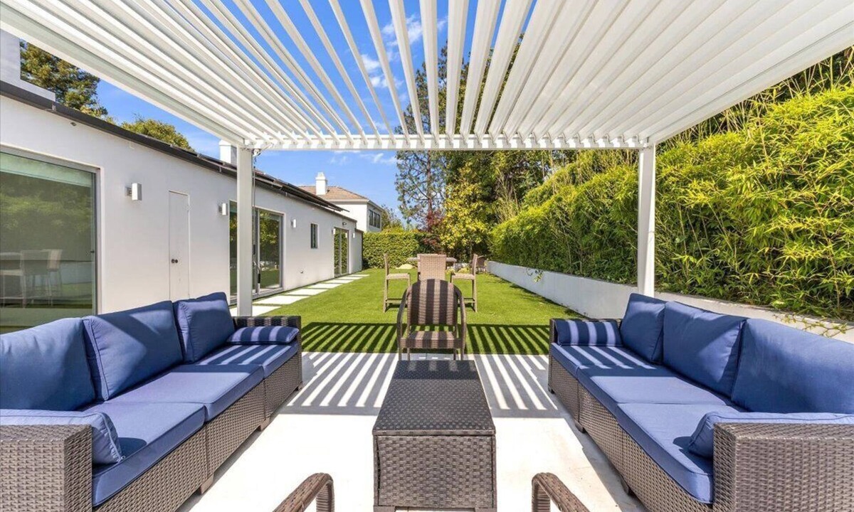 Bel Air House | Bel Air Park,24-Hour Guard & Security, Patrol, Cul-De-Sac, Pool, Spa & More