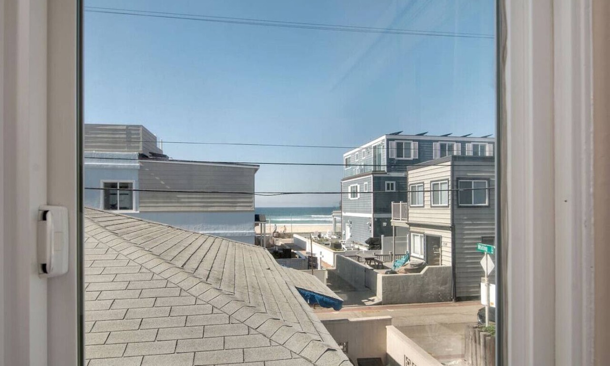 Mission Beach Apartment | Ben`s Beach Bungalow 3, Ocean View Mission Beach 1