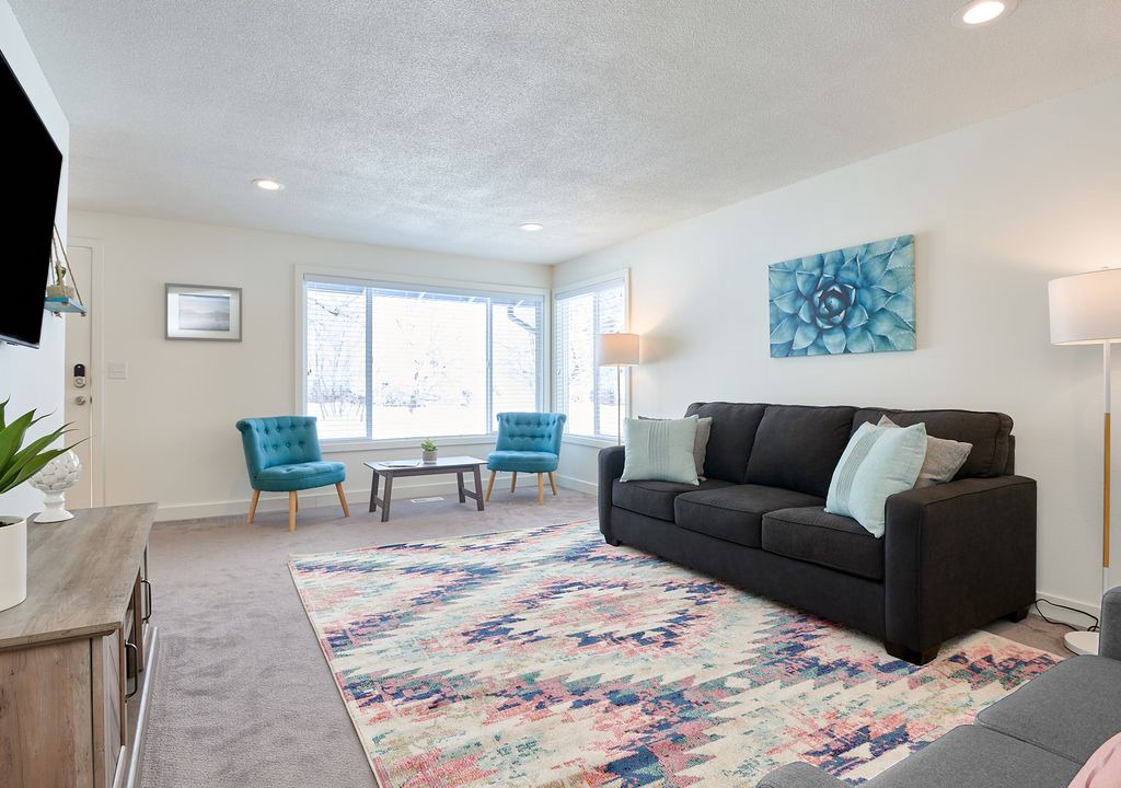 Orchard District House | Bend Experience - Near Downtown | Cruiser Bikes | Fire Pit | Cornhole