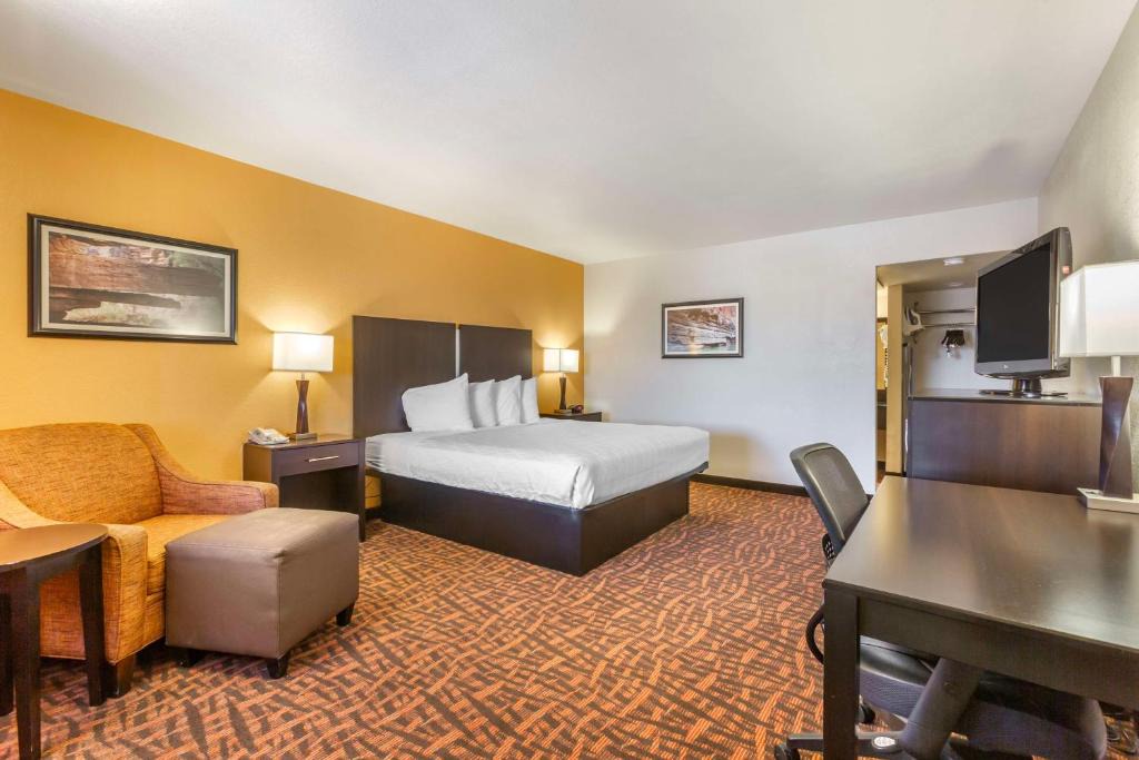 Holbrook Hotel | Best Western Arizonian Inn