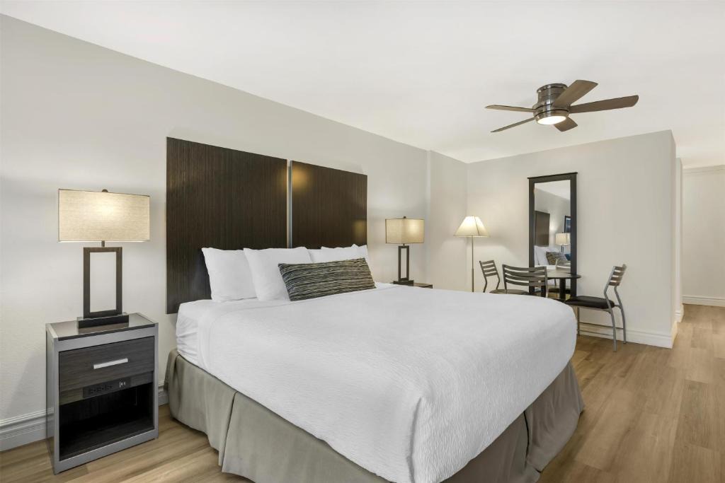 Florence Hotel | Best Western Pier Point Inn