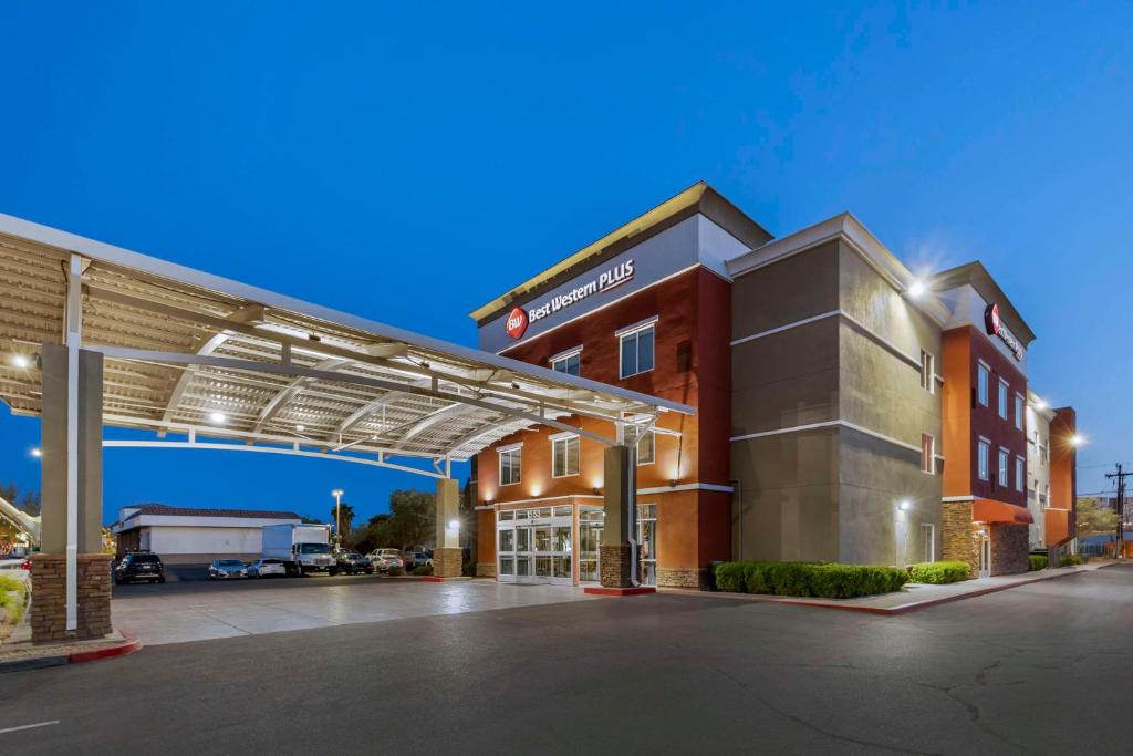 Midway Hotel | Best Western Plus Henderson Hotel