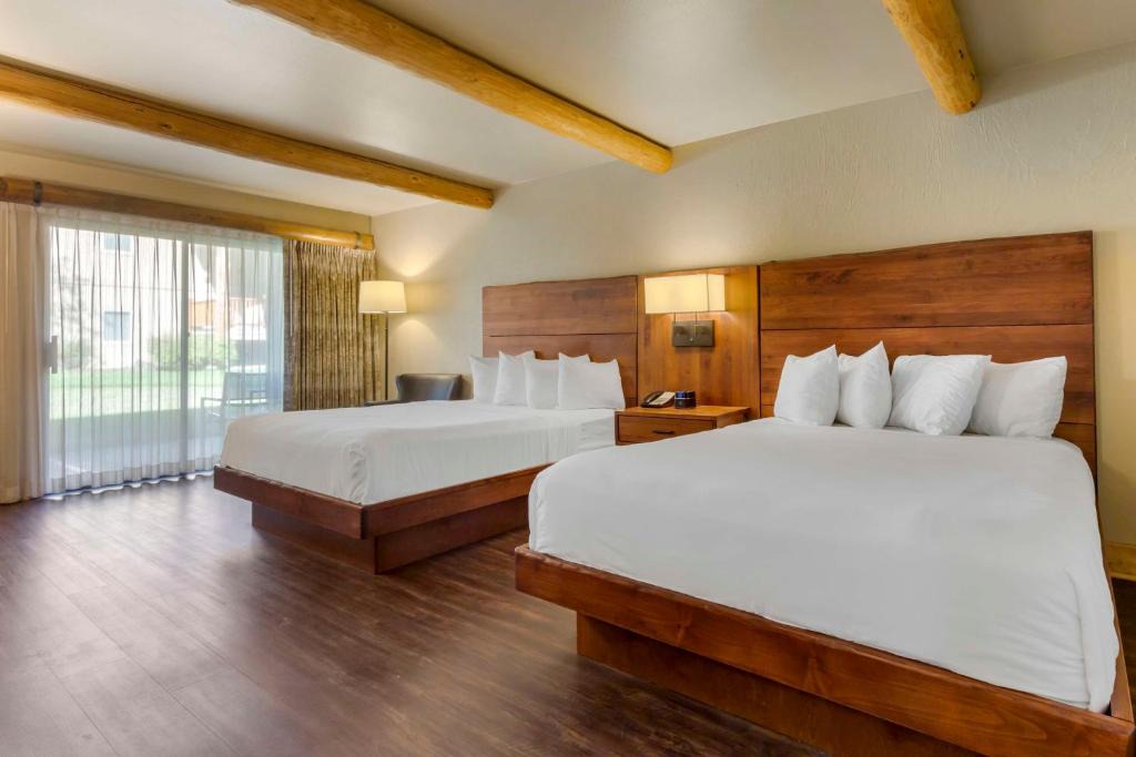 Sisters Hotel | Best Western Ponderosa Lodge