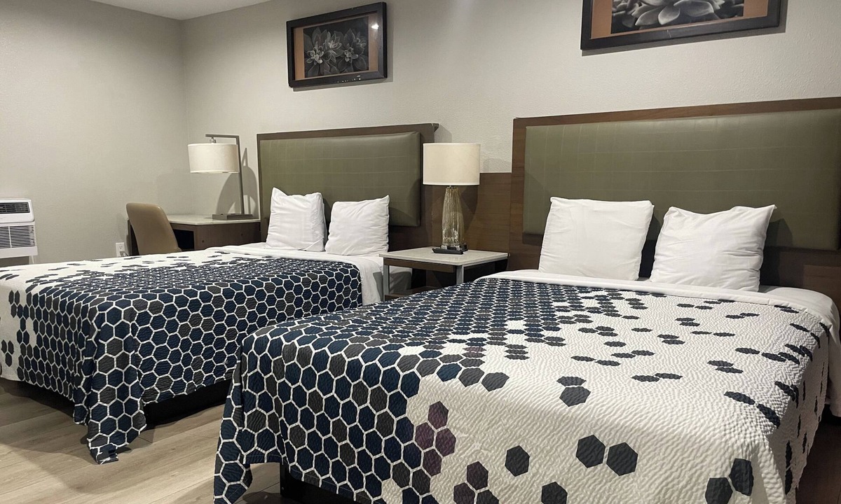 Lincoln Acres Hotel | Big 7 Motel Chula Vista I-5