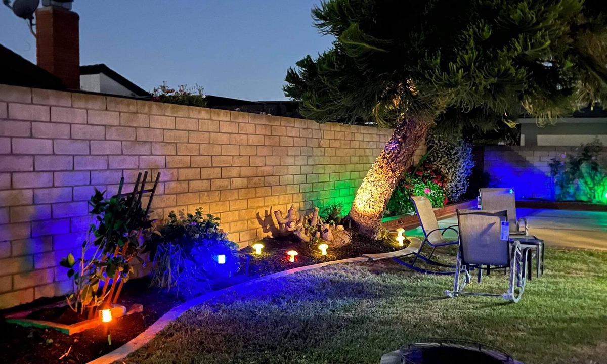 Fountain Valley House | Big home near beaches, Knott Berry Farm, Disneyland