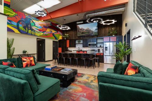 Kanab House | Biker's Paradise with Hot Tub Fire Pit EV Charger