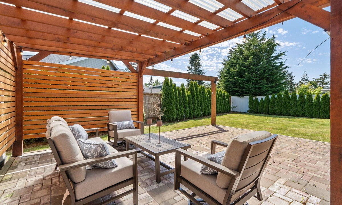 Blaine House | Blaine Breezes by Gather: Coastal Home w/Backyard, Beach Access & A/C