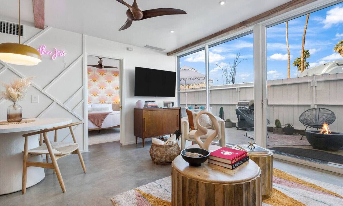 Twin Palms Apartment | Boho chic condo at the mid-century Ocotillo Lodge